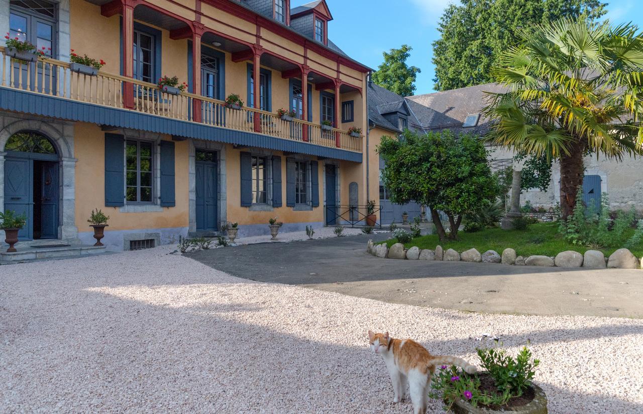 Le Relais Bed and Breakfast Bagnères-de-Bigorre Exteriör bild